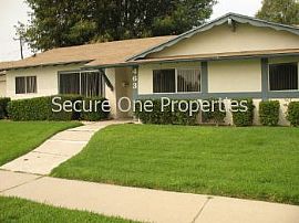 Delightful Single Story in a Great Locat in Dos Vientos Ranch, CA