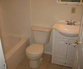 Spacious 1 Bed Apartment! in Edgemoor, DE (Photo 5 of 5)