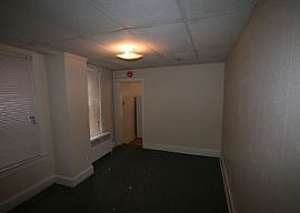 3 Bed Row Home! in Wilmington, DE (Photo 3 of 5)