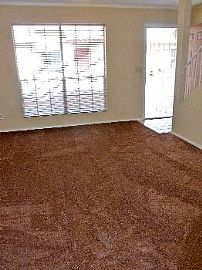 Beautiful 2b/2b Townhouse in Heather Gle in Chandler, AZ (Photo 2 of 3)