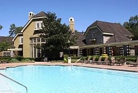 Two Bedroom Near Champions Golf Course! in Houston, TX (Photo 5 of 5)