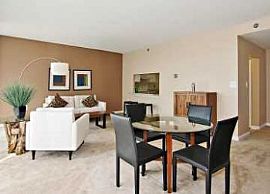 2bd a Lovely Gated Community in Metairie, LA (Photo 2 of 3)