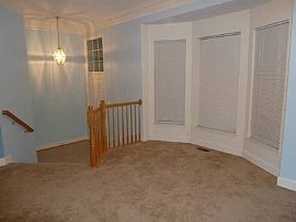 Luxury Stone Front Townhome in Damascus, MD (Photo 3 of 12)