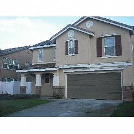 Spacious Three Bedroom Home in Perris in Perris, CA