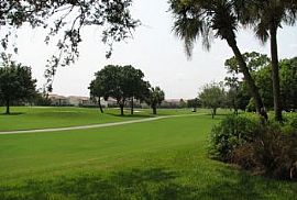 2 Bedroom Apartment at Carrollwood Villa in Mobile, AL (Photo 3 of 3)