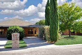 2 Bd/1 Bath Live on The Shores of Lake N in San Angelo, TX