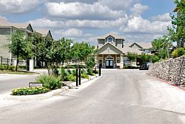 1 Bd/1 Bath 1bd/1bath - Spacious Floorpl in Live Oak, TX (Photo 2 of 5)