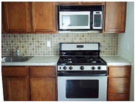 2 Bd/1 Bath Harrisburg 1 Bed with Walk In in Chambers Hill, PA (Photo 2 of 5)