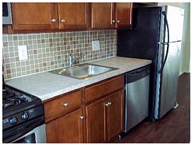 2 Bd/1 Bath Harrisburg 1 Bed with Walk In in Chambers Hill, PA (Photo 3 of 5)