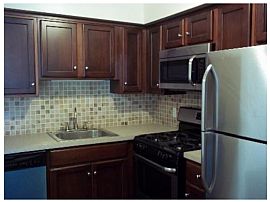 2 Bd/1 Bath Harrisburg 1 Bed with Walk In in Chambers Hill, PA (Photo 4 of 5)