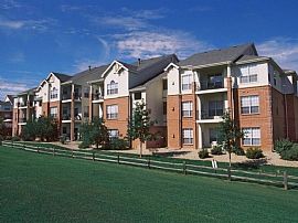 2 Bd/1 Bath Westminster Apts - Walk to S in Denver, CO (Photo 4 of 5)