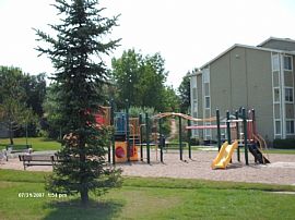 2 Bd/1 Bath Affordable 1 Bd with Great Loc in Aurora, CO (Photo 3 of 5)