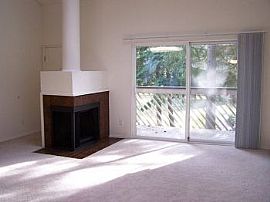 2bd Welcome Home to Cove East! .. in Auburn, WA (Photo 3 of 5)