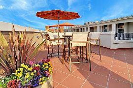 2 Bedroom Apartment in Wonderful Communi in North Hollywood, CA (Photo 5 of 5)