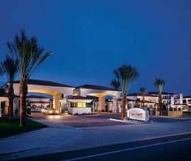 Close to Freeways, Dining, Shopping, and M in Glendale, AZ (Photo 4 of 4)