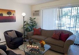 2 Bd/1 Bath Spacious Floor Plans Near Ma in Bloomington, MN (Photo 3 of 5)