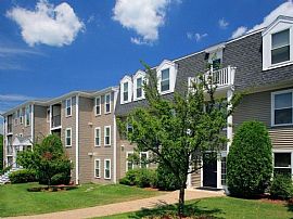 1 Bd/1 Bath Tennis Courts, Fitness Cente in Burlington, MA (Photo 3 of 5)