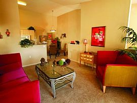 2 Bd/1 Bath Aurora Apts with Walk-In Close in Aurora, CO