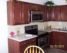 2 Bd/1 Bath Burlington Apts with Central A in Burlington, NJ (Photo 5 of 5)