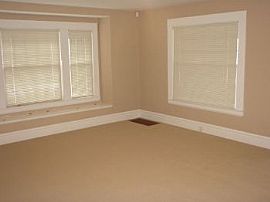 146 W. Magnolia St. in Stockton, CA (Photo 4 of 5)