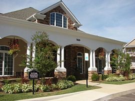 2 Bd/2 Bath Minutes to Charming Downtown in Knoxville, TN (Photo 2 of 5)