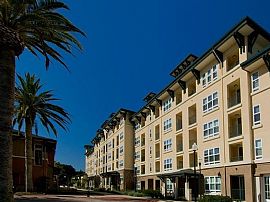 2 Bd/1 Bath Washer/ Dryers, Walk-In Clos in San Bruno, CA (Photo 4 of 5)