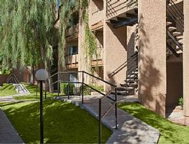 2 Bd/2 Bath Meadow Glen Offers One and T in Glendale, AZ (Photo 4 of 5)