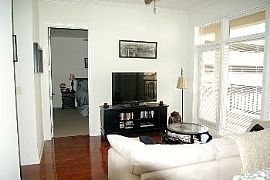 Gorgeous 2 Br/1 Ba Uptown Condo in 230 S in Charlotte, NC (Photo 3 of 5)