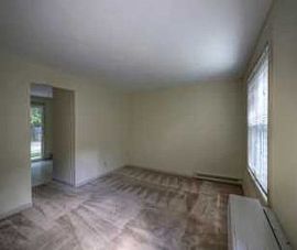 Portland 2 Bedroom with Pool, Tennis and Gym in Portland, ME (Photo 3 of 3)