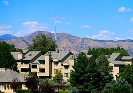 2 Bd/1 Bath Conveniently Located Near Be in Denver, CO