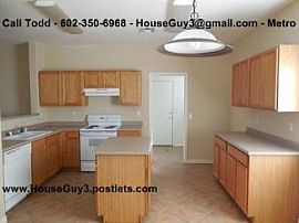 4 Bed, 2585 Sqft, $1,200 in Phoenix, AZ (Photo 3 of 5)