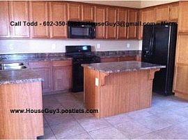 3 Bed, 1681 Sqft, $950 in Tolleson, AZ (Photo 5 of 5)