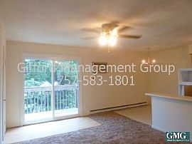 Apartment Rental Home in Norfolk in Norfolk, VA (Photo 4 of 5)