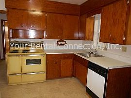 Single Family Rental Home in Lakeland in Lakeland, FL (Photo 2 of 5)