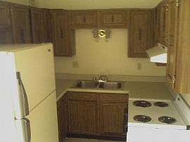 3 Bedroom Apartment in Great Location! in Coronado, AZ (Photo 3 of 5)