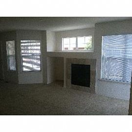 23501 E Alamo Plaza Unit B in Aurora, CO (Photo 3 of 5)