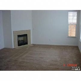 Well Kept 4/2 5 in Greenvalley in Fairfield, CA (Photo 3 of 5)