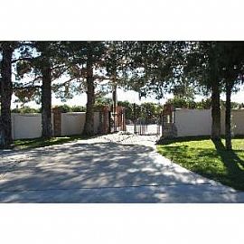 Custom Privated-Gated 7,000+ Sq Ft Estat in Mesa, AZ (Photo 3 of 5)