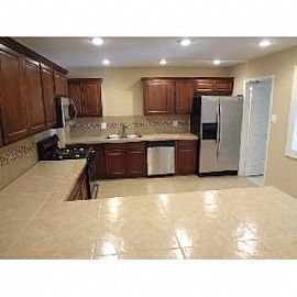 Beautiful Tempe Remodel! 4 Bed / 2 Bath! in Tempe, AZ (Photo 3 of 5)