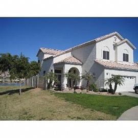 3 Bed / 2.5 Bath in Gilbert on The Lake in Gilbert, AZ