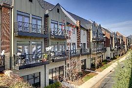 Modern 2 Br Condo: Walk to Downtown Davi in Davidson, NC (Photo 2 of 2)