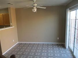 This Is a Must See Townhome in Gated Com in Las Vegas, NV (Photo 4 of 5)