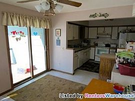 Heart of Eagan - 3+ Bedroom Home with La in Eagan, MN (Photo 4 of 5)