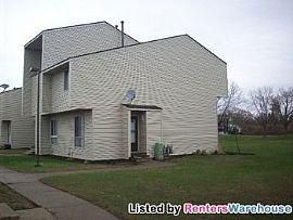 Very Nice 2bd/1ba End Unit Th in Brookly in Brooklyn Center, MN
