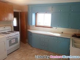 This Home Will Be Painted in The Spring! in Saint Paul, MN (Photo 2 of 5)