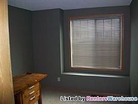 Beautiful 3bd/1.5ba Townhouse! in Champlin, MN (Photo 2 of 5)