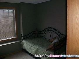 Beautiful 3bd/1.5ba Townhouse! in Champlin, MN (Photo 3 of 5)