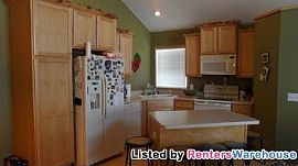 Large 3bd/2.5ba Townhouse- Master on Mai in Victoria, MN (Photo 2 of 5)