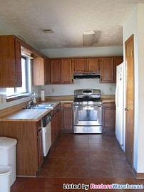 Cozy Ranch Style Home in Quiet Subdivisi in Decatur, GA (Photo 3 of 5)