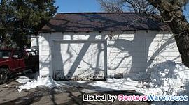 2 Bedroom with a Huge Huge Yard!! Bring in Coon Rapids, MN